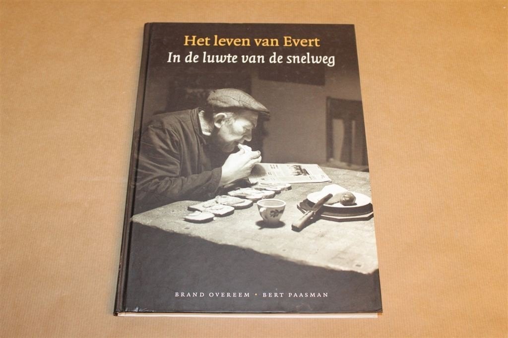 Het Leven van Evert — Boerenleven Veluwe Fotoboek, Ophalen of Verzenden, Zo goed als nieuw