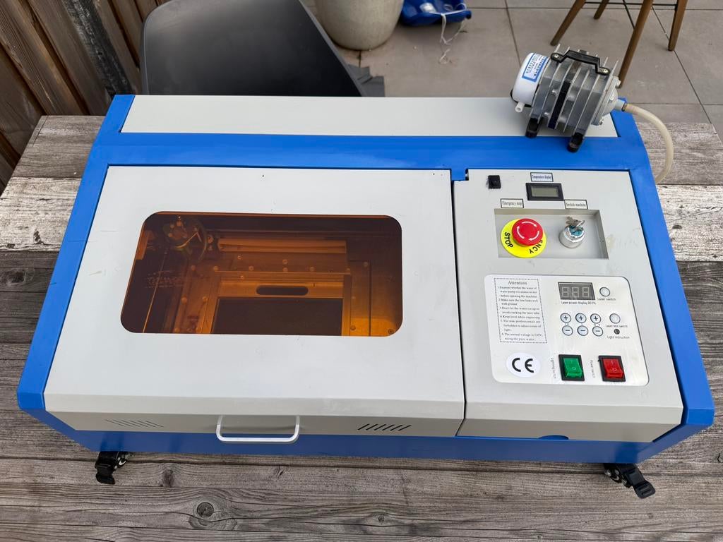 Co2 laser 40 watt, Ophalen, Zo goed als nieuw
