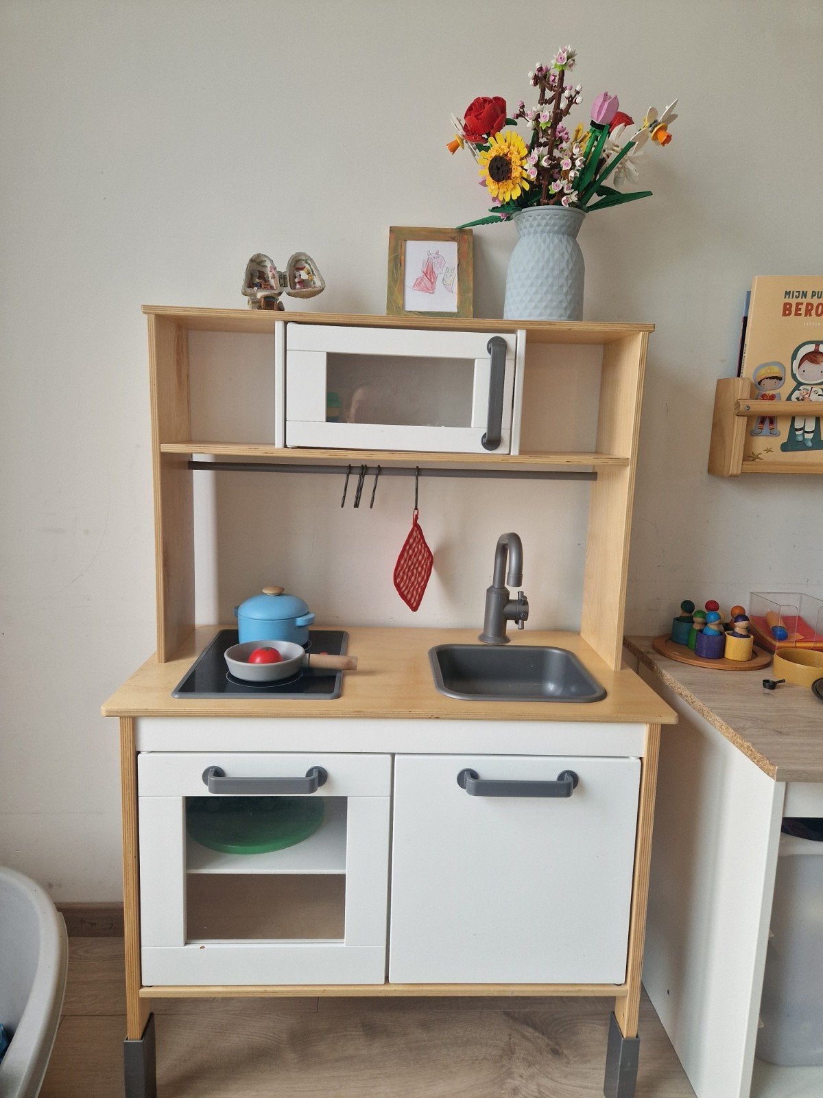 Ikea keukentje incl heel veel keukenspulletjes, Ophalen, Zo goed als nieuw