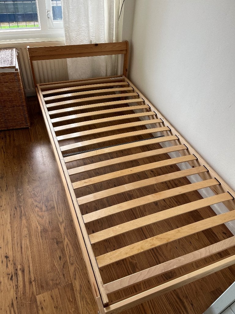 1 persoonsbed Neiden IKEA + lattenbodem, Ophalen, 90 cm, Zo goed als nieuw, 200 cm