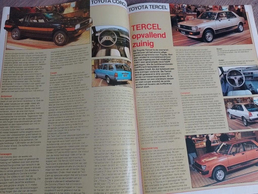 Toyota 1981,Starlet,Corolla,Tercel,Celica etc met prijslijst, Ophalen of Verzenden, Nieuw, Toyota