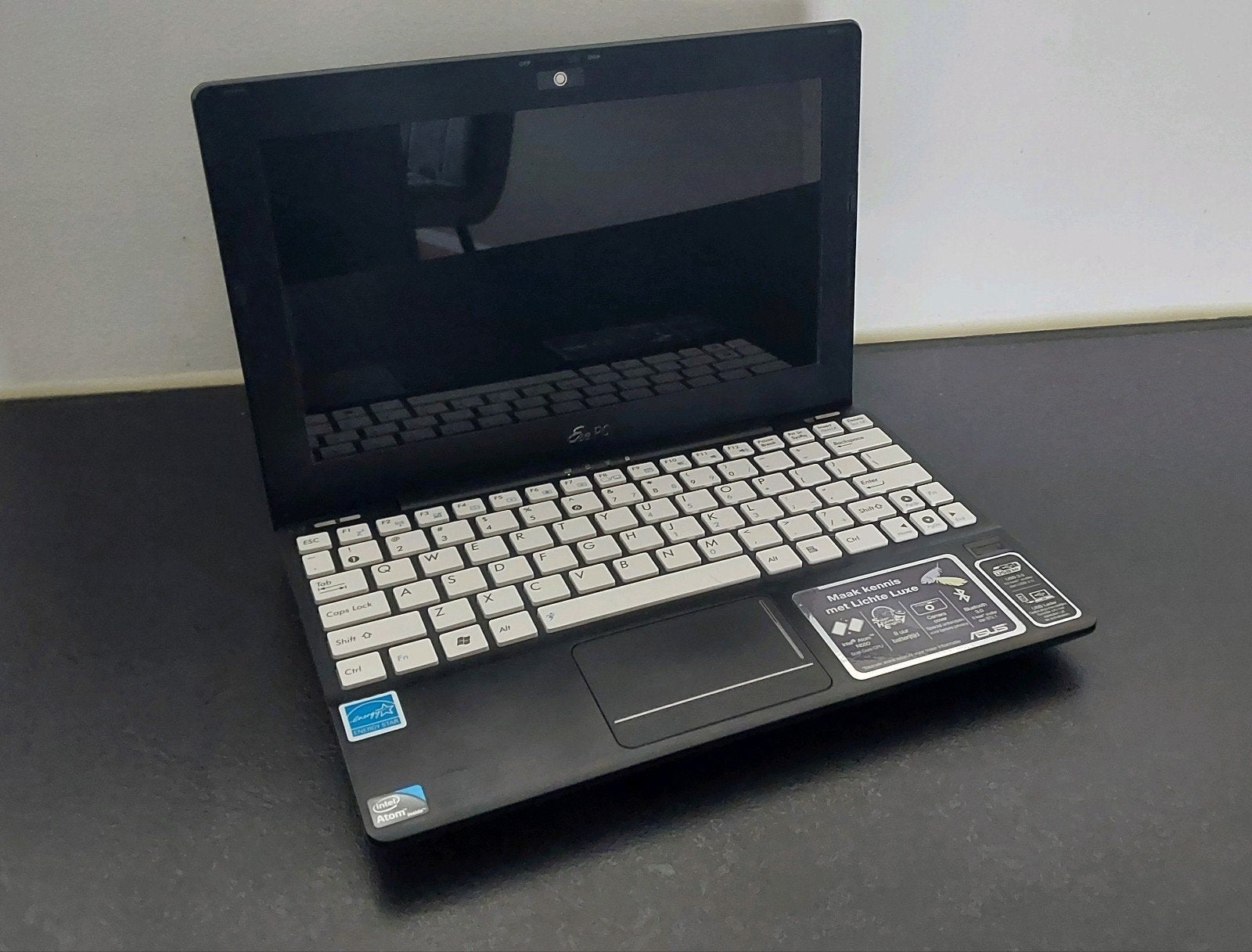 ASUS Eee PC 1018P - mét UPGRADES, Gebruikt, HDD, Minder dan 4 GB, Qwerty