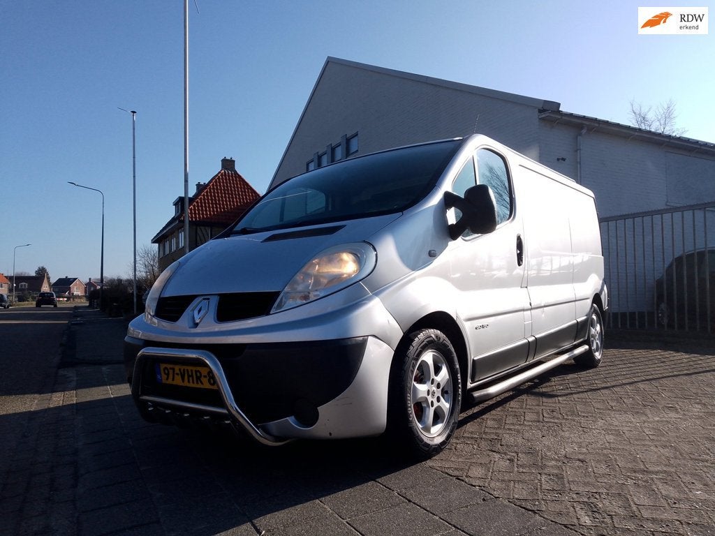 Renault Trafic 2.5 dCi 2007 Automaat 150 PK, Auto's, Gebruikt, Renault, 1760 kg, Origineel Nederlands