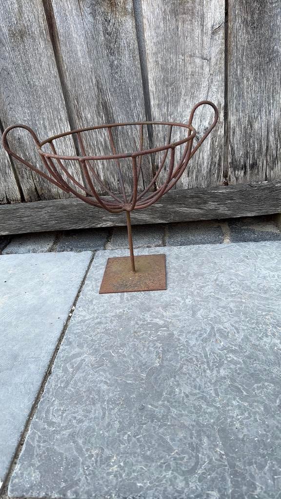 Ijzeren mand, Minder dan 30 cm, Rond, Ophalen of Verzenden, Zo goed als nieuw