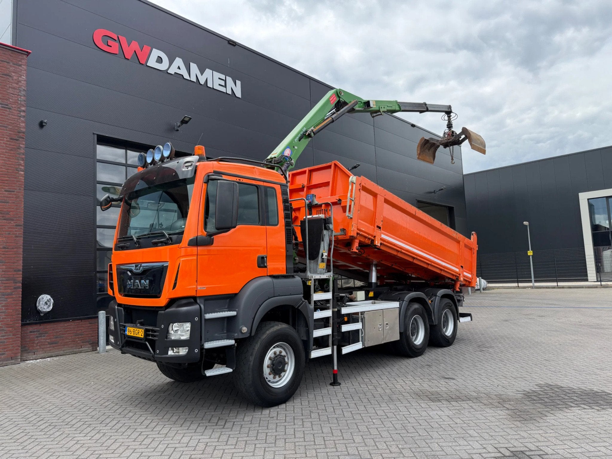 MAN TGS 26.400 6x6 Kipper / Z kraan Euro 6 (bj 2015), Automaat, Euro 6, Overige kleuren, MAN