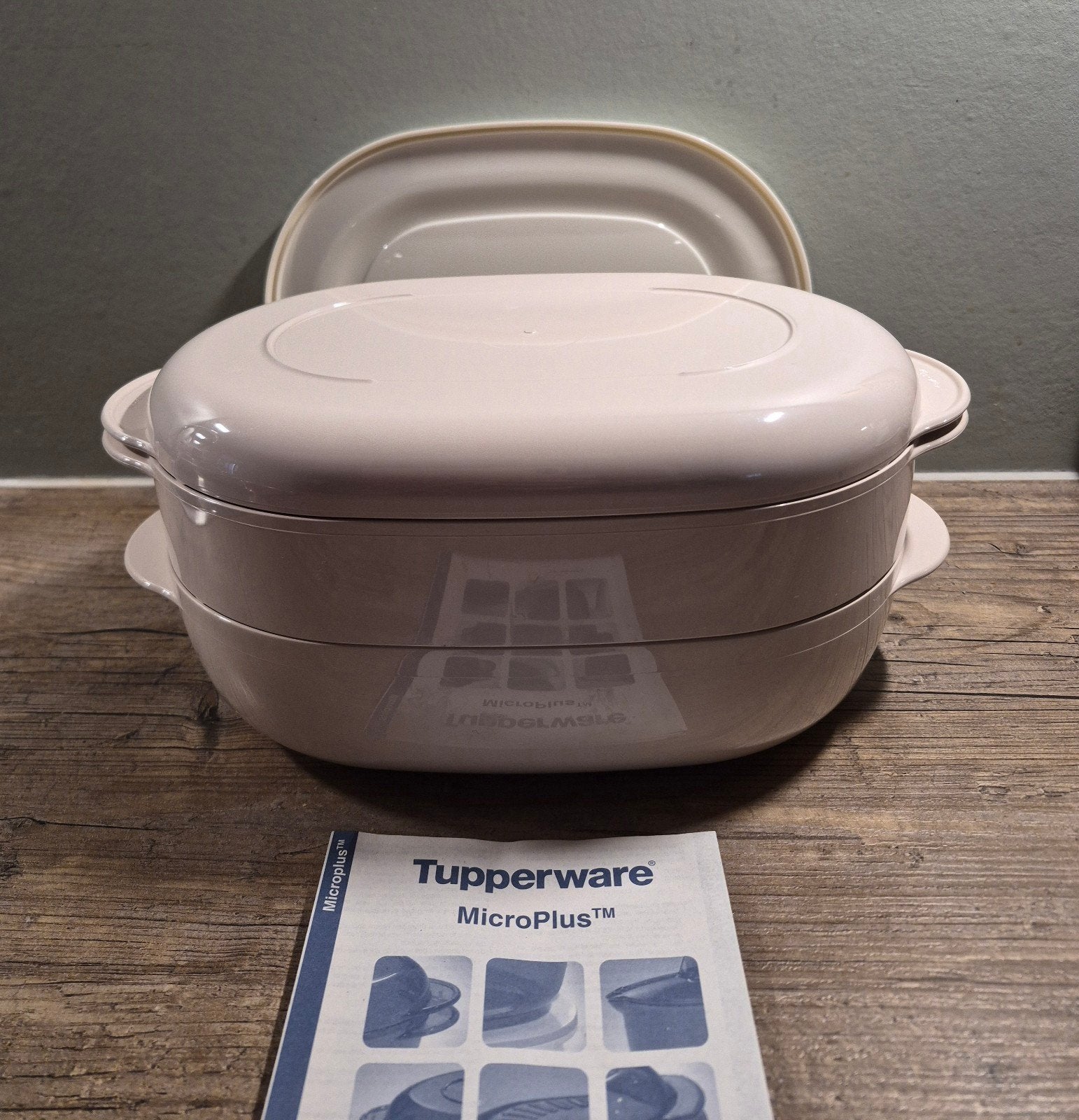 Tupperwave 200 ovaal microplus schaal 1,5 liter, Schaal, Nieuw, Ophalen of Verzenden, Met deksel