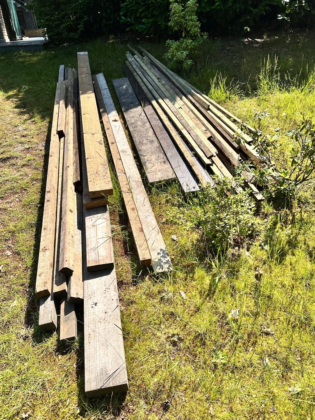 Diverse partij hout/balken en palen /ijzer/cement kuipen, Gebruikt, Ophalen of Verzenden, Balk, Overige houtsoorten
