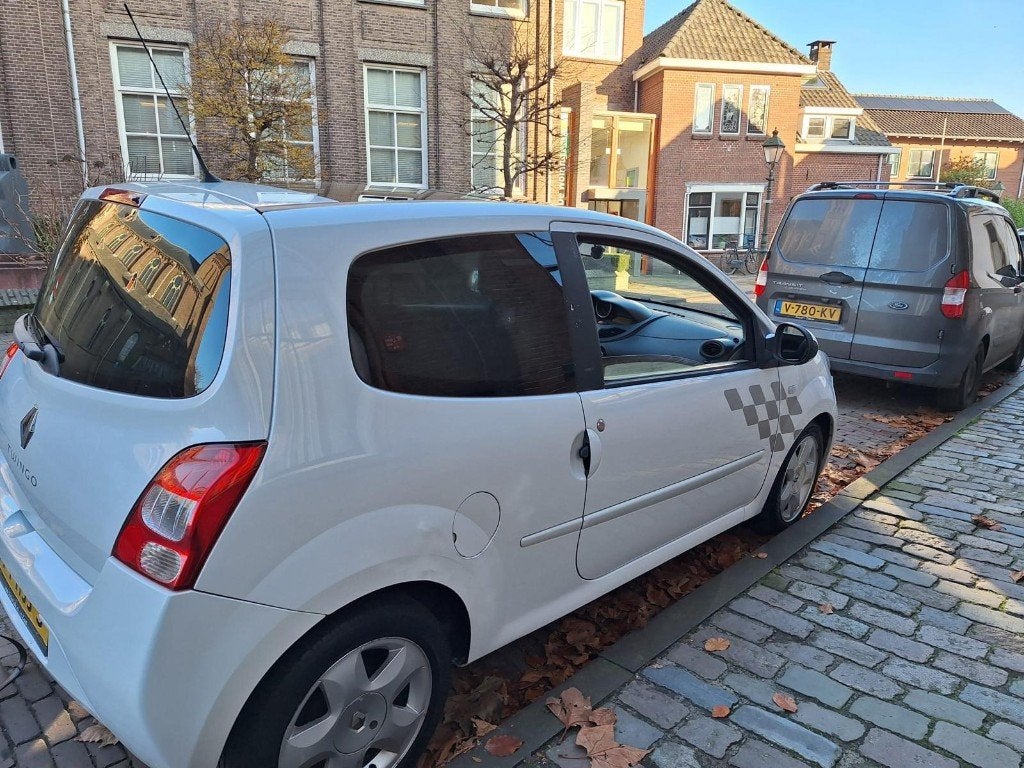 Renault Twingo 1.2 16V 2008 Wit, Auto's, Voorwielaandrijving, 4 cilinders, 4 stoelen, Wit