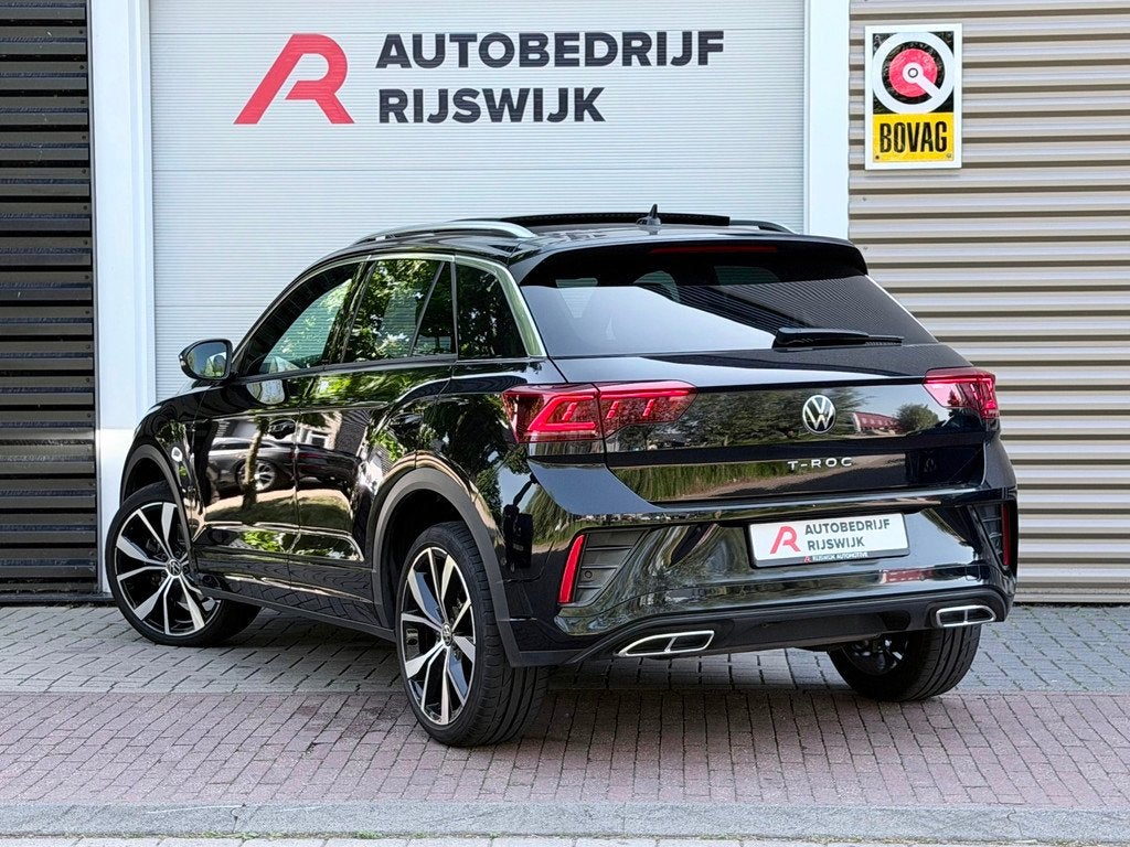 Volkswagen T-Roc 1.5 TSI 3x R-Line Pano/Keyless/Camera, Auto's, 12 maanden, 1258 kg, 4 cilinders, Zwart