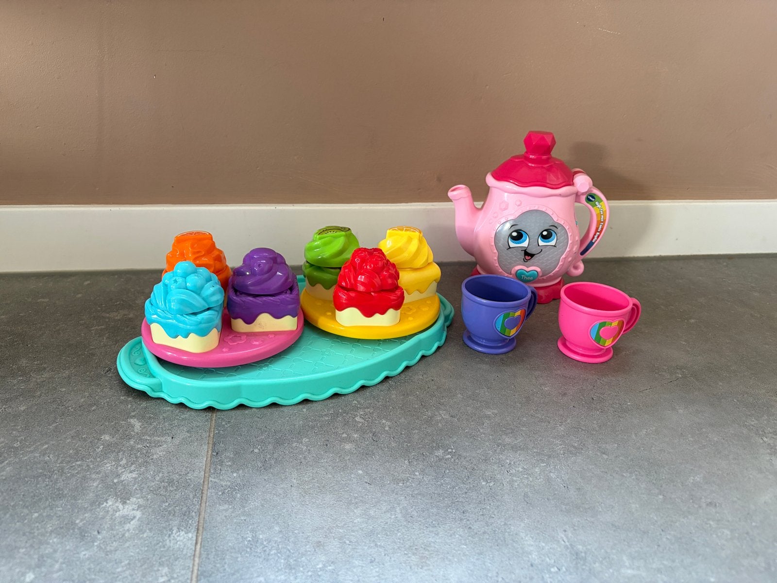 VTech Theeservies met Cupcakes - Interactief Speelgoed, Ophalen of Verzenden, Gebruikt, 2 tot 4 jaar