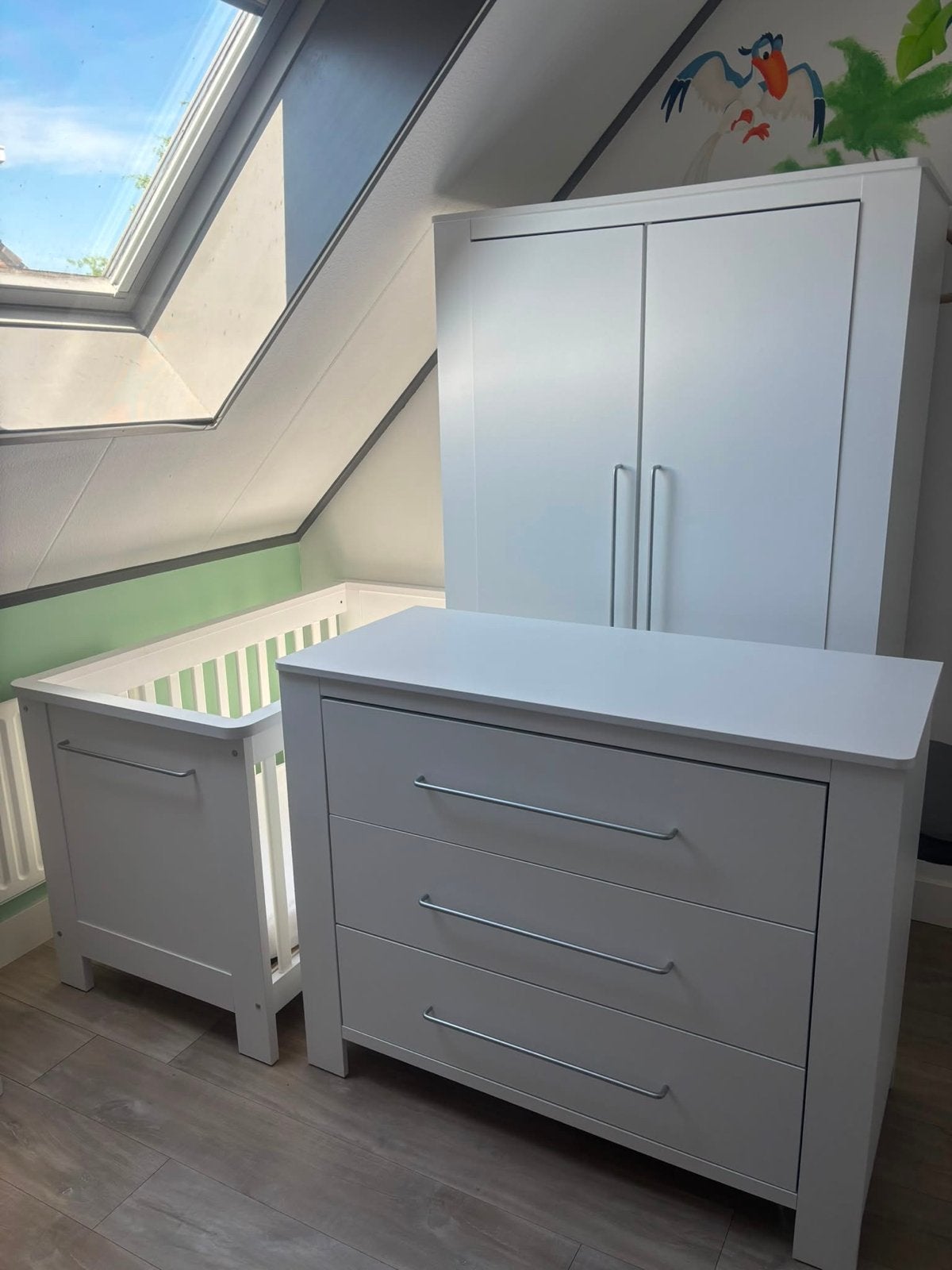 Complete Babykamer Set: Ledikant, Commode en Kledingkast, Kinderen en Baby's, Kinderkamer | Complete kinderkamers, Ophalen, Zo goed als nieuw