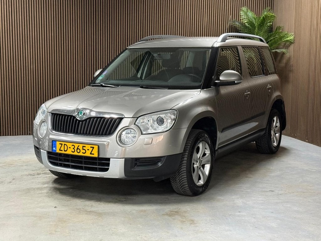 Skoda Yeti 1.2 TSI Active Plus Nieuw Distributie Ketting, Auto's, Euro 5, 15 km/l, Gebruikt, 4 cilinders