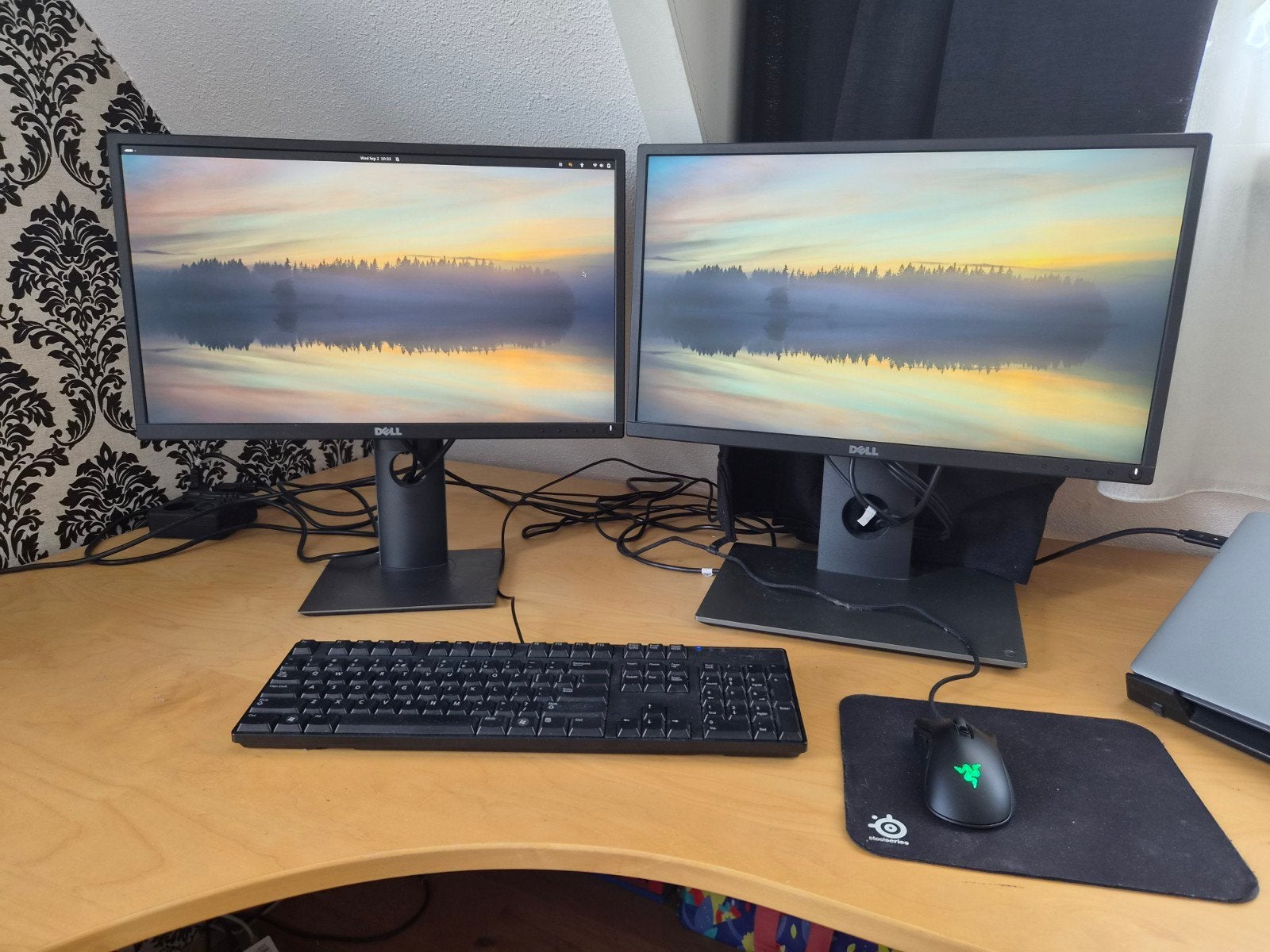 2x Dell P2217H 22" monitor, 1x met Dell DS1000 Docking Stand, Computers en Software, Monitoren, Ophalen, Gebruikt, HDMI, Full HD
