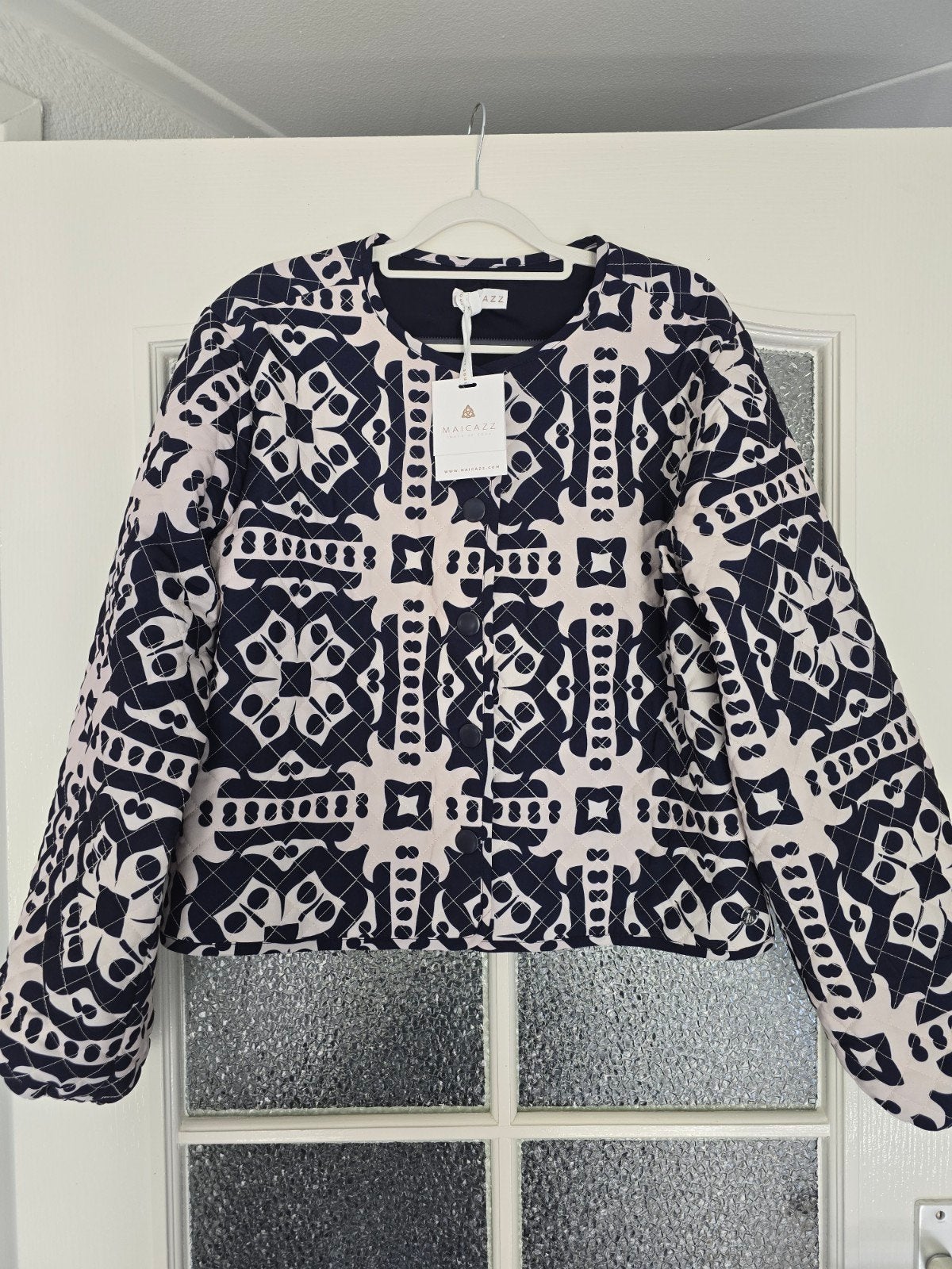 nieuw maicazz Gewatteerd Jasje blauw wit 40, Ophalen of Verzenden, Nieuw, Maat 38/40 (M), Blauw