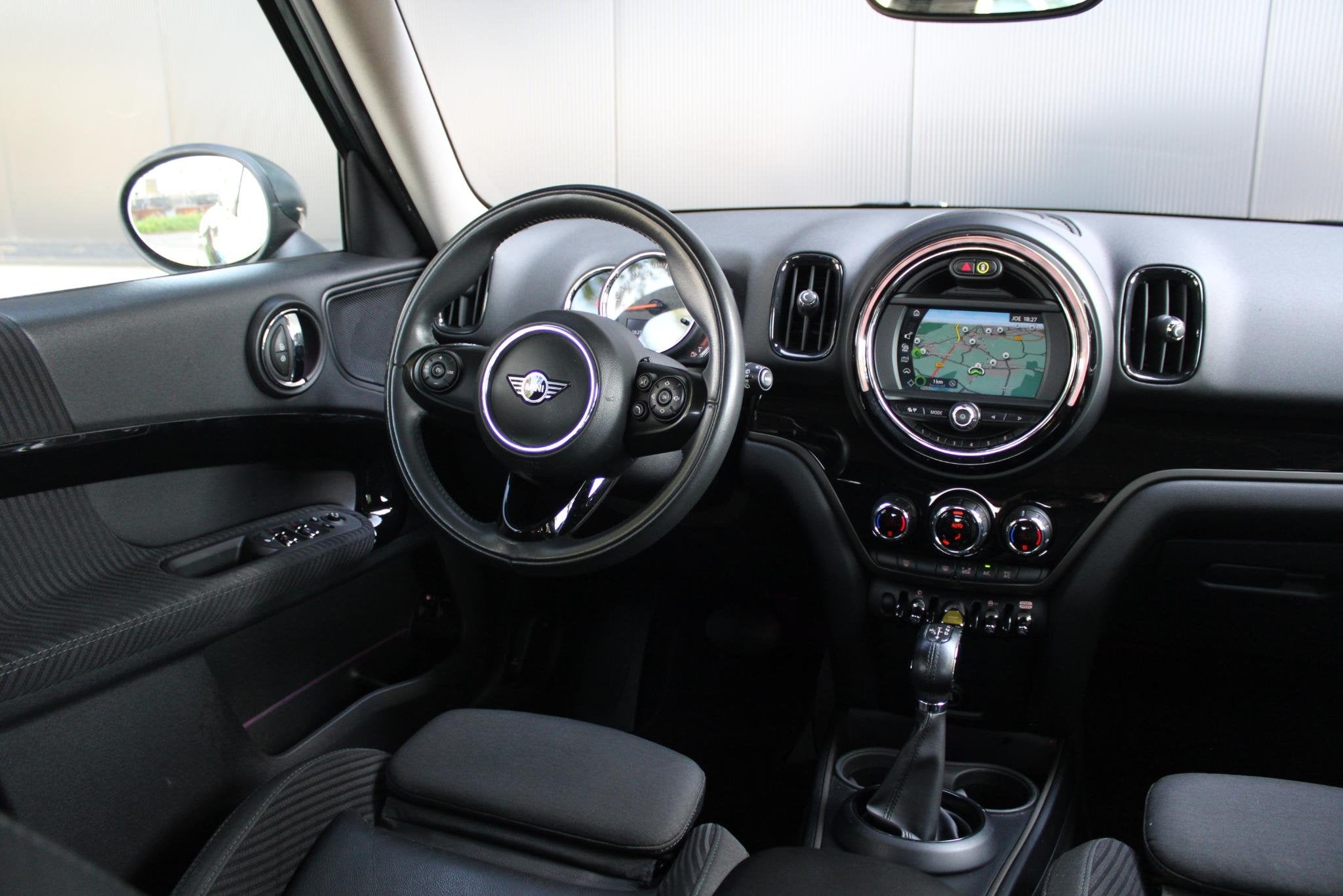 MINI Countryman 1.5 Cooper S E ALL4 Salt | Keyless | Navi. |, Auto's, Gebruikt, Countryman, Leder en Stof, Plug-in hybride