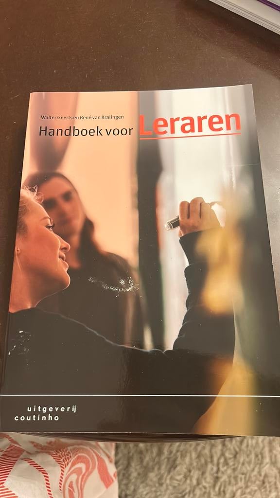 Walter Geerts - Handboek voor leraren, Walter Geerts; René van Kralingen, Sociale wetenschap, Ophalen of Verzenden, Zo goed als nieuw