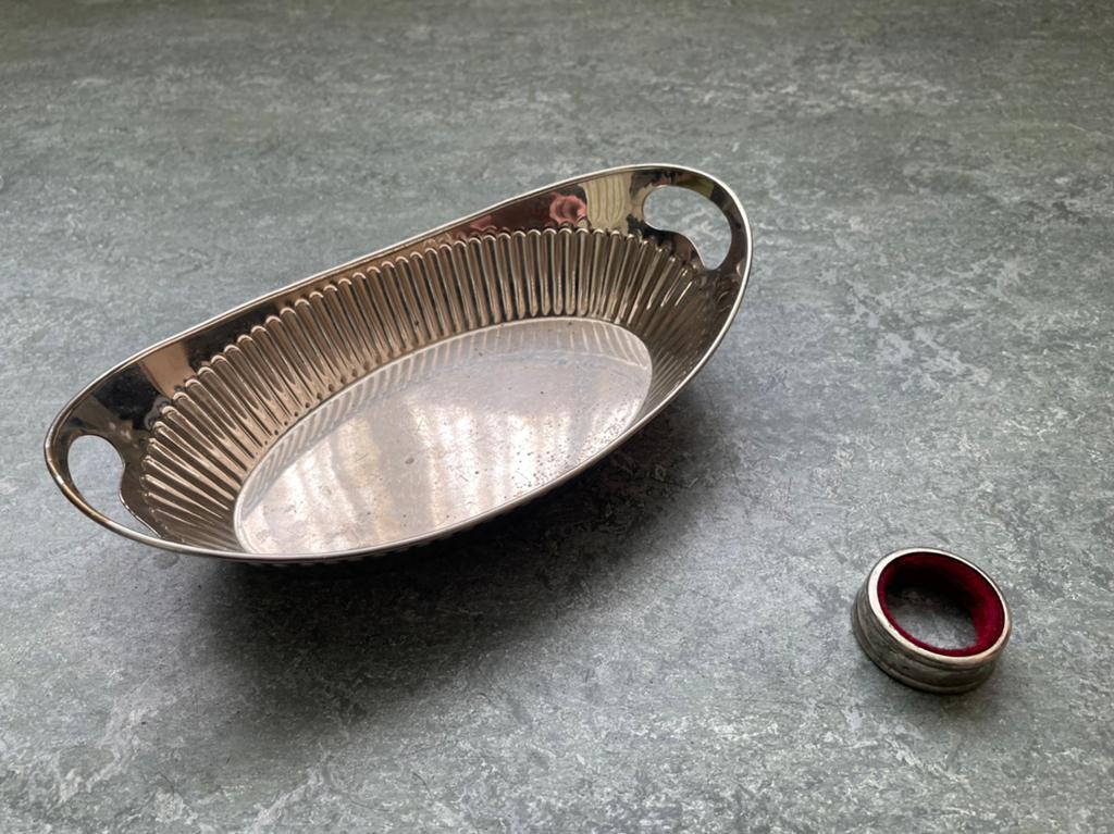 Verzilverd schaaltje en druppelvanger voor om flessenhals, Ophalen of Verzenden, Zilver
