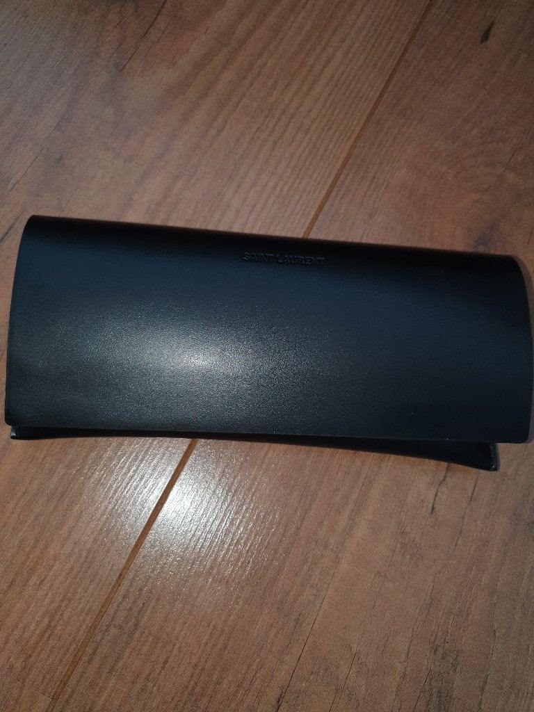 Brillen hoesjes van Saint Laurent , Zie foto's, Zwart, Nieuw, Bril, Ophalen