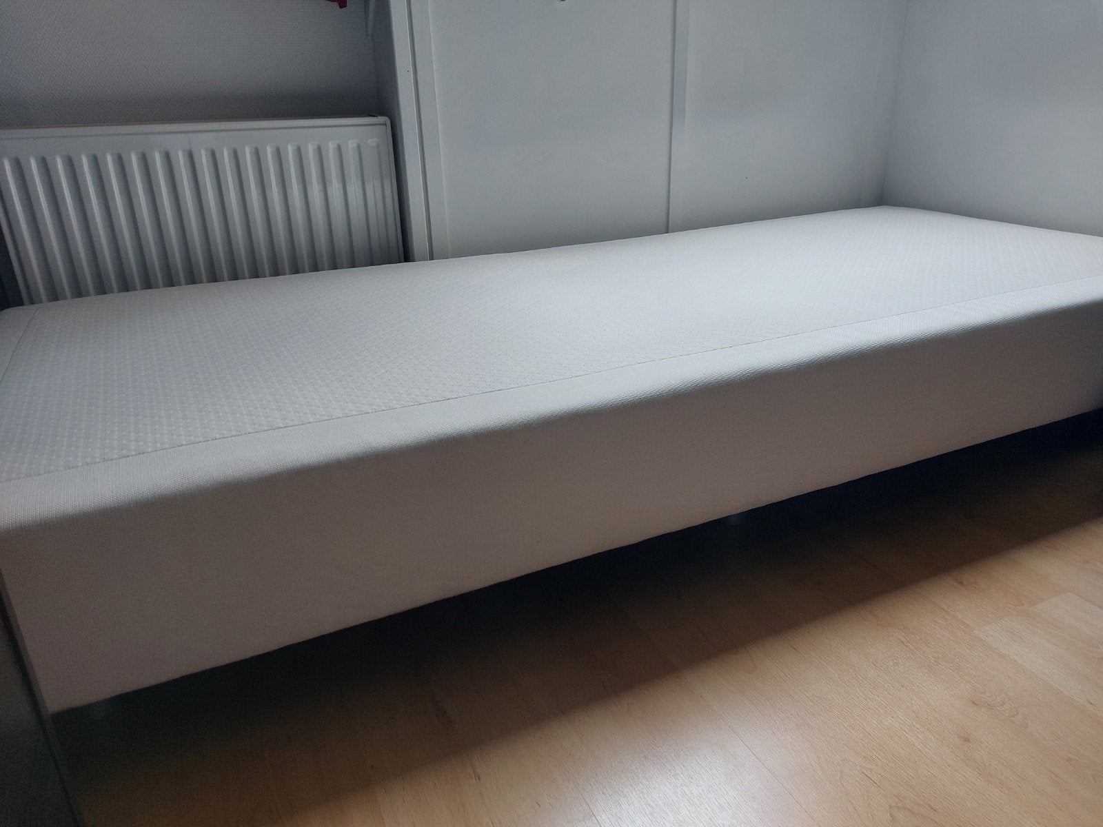 zo goed als nieuwe boxspring box 90x210 cm, Ophalen, 90 cm, Eenpersoons, Zo goed als nieuw