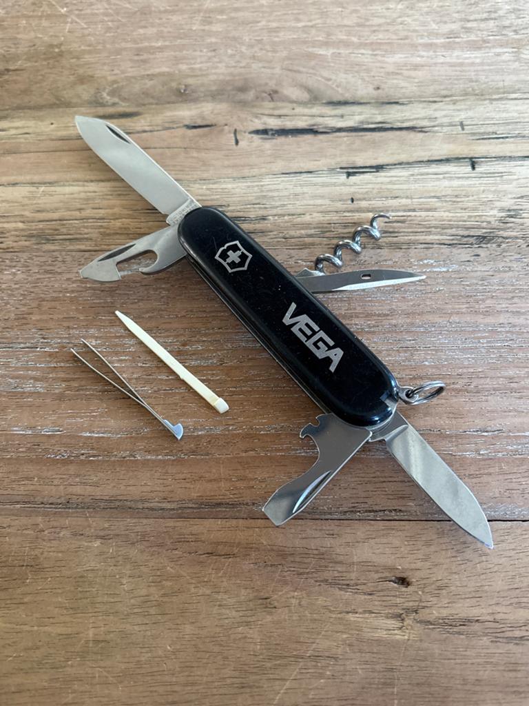 Victorinox Spartan Zakmes Zwart - Met VEGA opdruk, Ophalen of Verzenden, Gebruikt