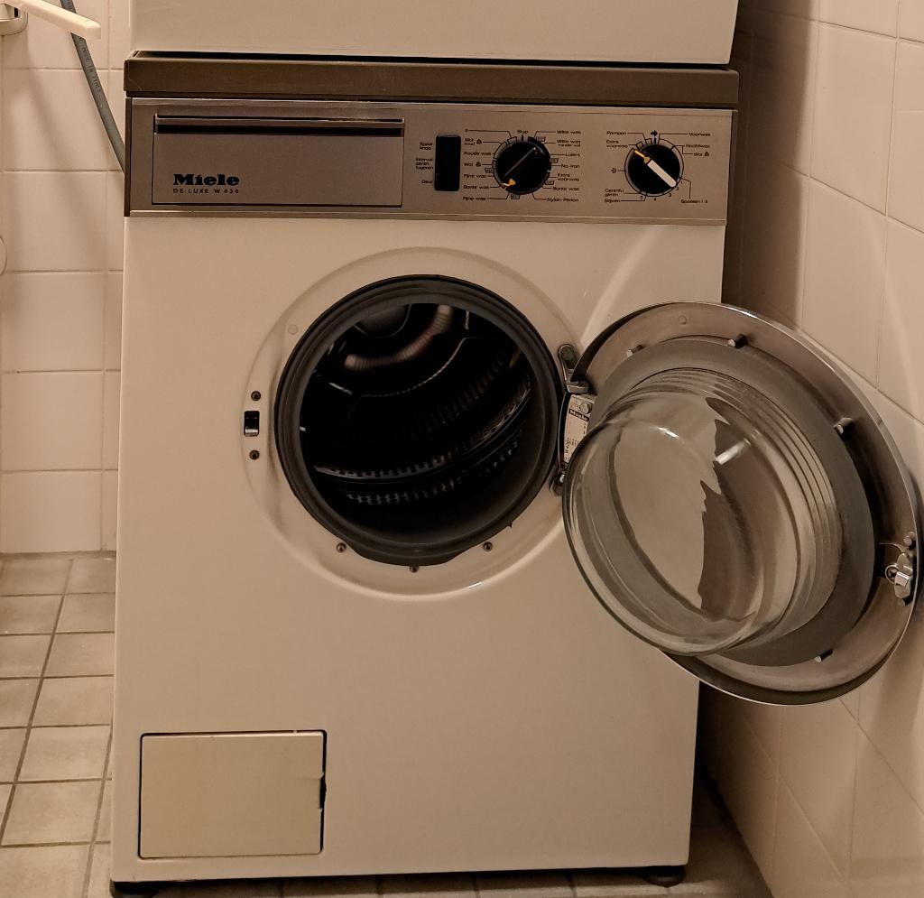 Oude Miele wasmachine geschikt voor revisie of onderdelen, Witgoed en Apparatuur, Onderdelen en Toebehoren, Ophalen, Gebruikt