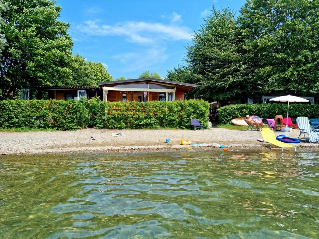 Chalet Porlezza Luganomeer huur vakantie - DIRECT aan strand, Vakantie, Vakantiehuizen | Italië, 5 personen, Tv, 2 slaapkamers
