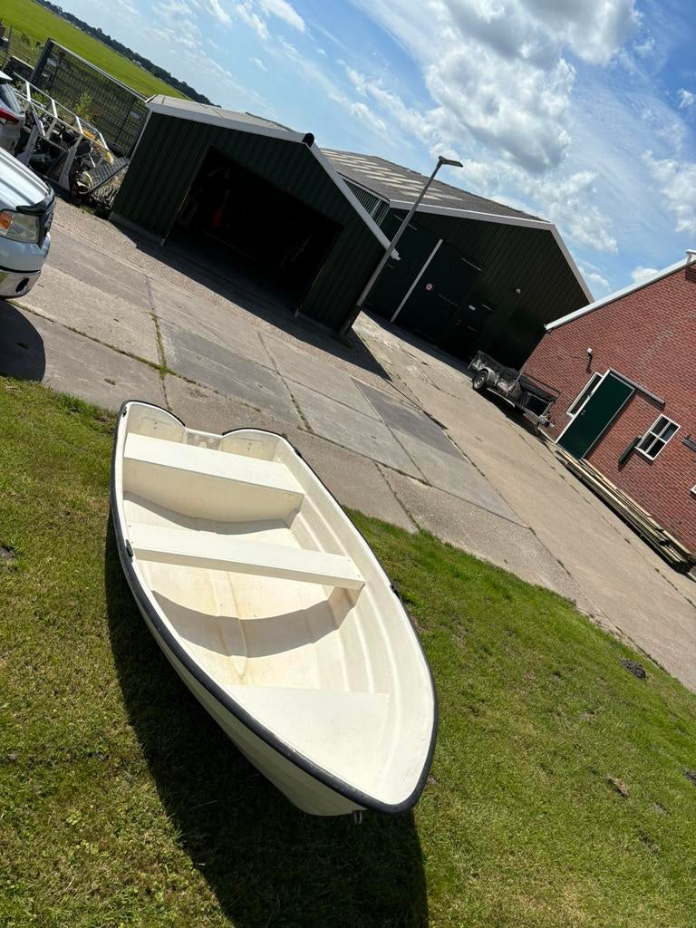 2 st Verano 380 met 4 pk Yamaha en 5 pk Mercury, Watersport en Boten, Sloepen, Zo goed als nieuw, Benzine, Polyester, Buitenboordmotor