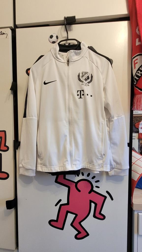 Nette trainingspak 164 FC Utrecht. UUUU, Kinderen en Baby's, Kinderkleding | Maat 164, Ophalen of Verzenden, Jongen of Meisje