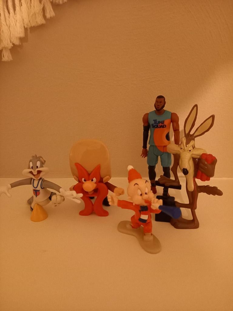 Meedere looney tunes figuren koop, Verzamelen, Ophalen of Verzenden, Zo goed als nieuw