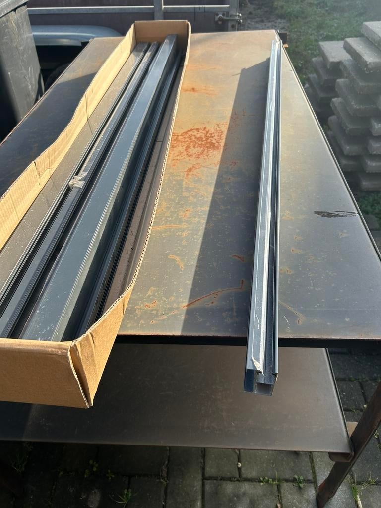 Rolluik geleiders 12 mm, Doe-het-zelf en Verbouw, Rolluiken, Ophalen, Overige kleuren, Minder dan 100 cm, 100 tot 150 cm