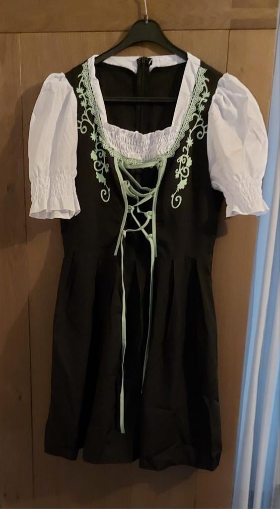 Mooi groene dirndl, Kleding | Dames, Maat 38/40 (M), Nieuw, Ophalen of Verzenden, Overige thema's
