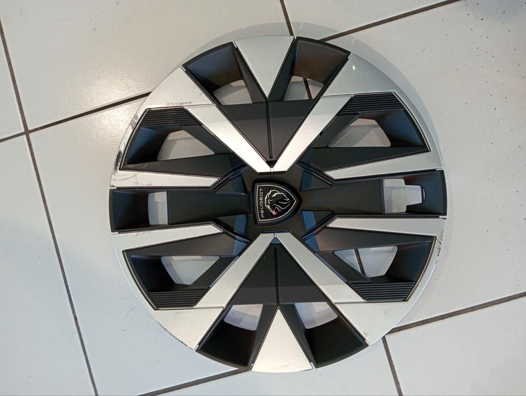 2x Wieldop Peugeot 208 met lichte beschadigingen, Ophalen of Verzenden, Gebruikt