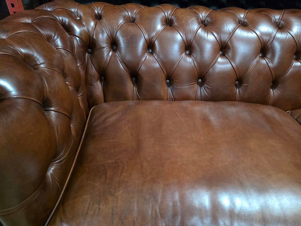 Luxe Chesterfield bank cognac leer + GRATIS BEZORGING, Huis en Inrichting, Gebruikt, Ophalen of Verzenden, Rechte bank, Onbekend