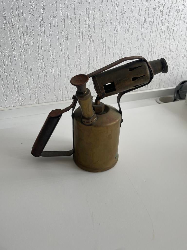 Oude Petroleum Brander, Ophalen