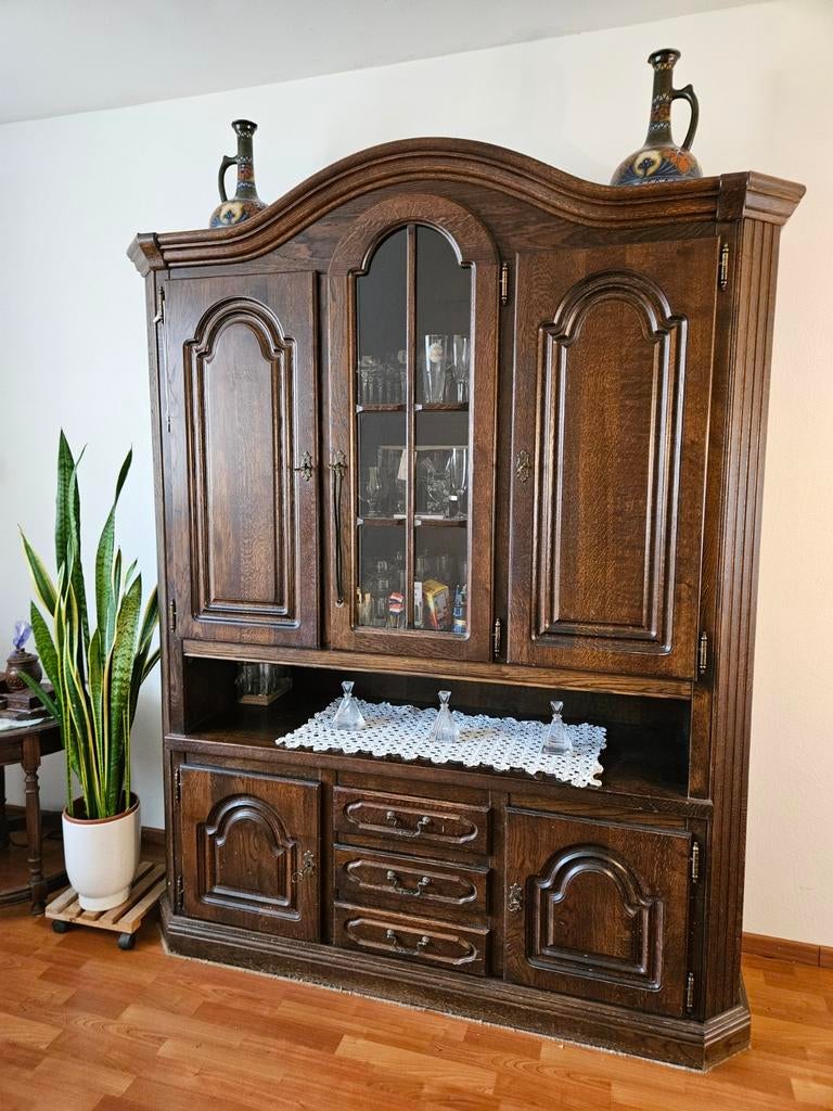 Mooie grote servieskast met verlichting, Gebruikt, Met deur(en), Glas, Klassiek