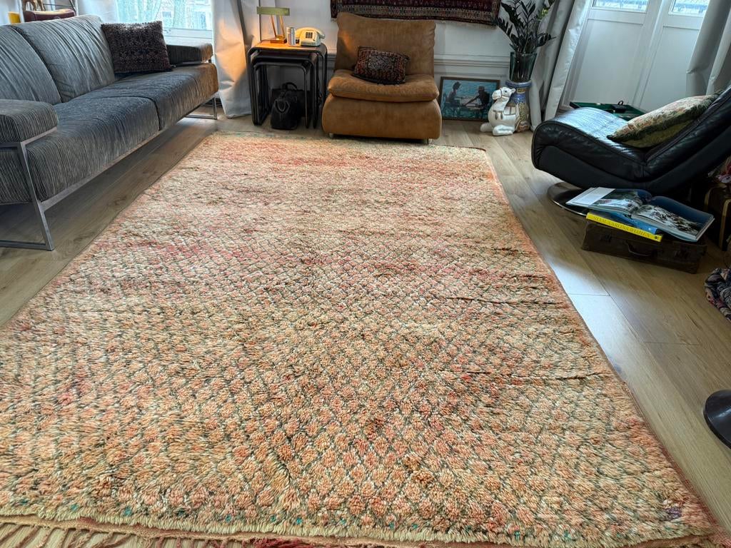 XL Vintage Berber Tapijt 320x195 cm | Marokko jaren 60-80, Gebruikt, 1053ML, Amsterdam, Ophalen of Verzenden, 200 cm of meer