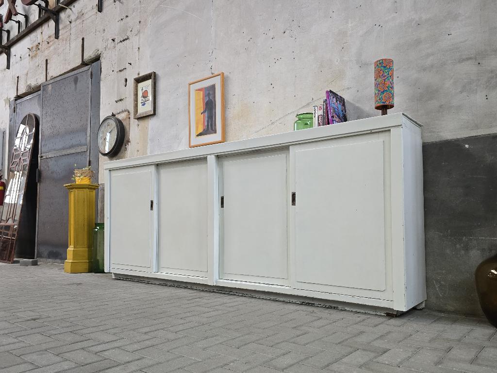 Grote Schoolkast Wit | Vintage Houten Dressoir Wand Kast, Vintage Retro Brocante Landelijk Antiek, Ophalen of Verzenden, 200 cm of meer