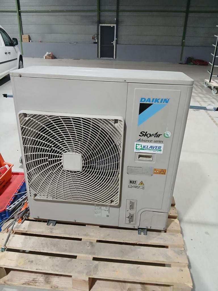 Airco daikin advance skyair 14KW  zgan, 3 snelheden of meer, Ophalen of Verzenden, Zo goed als nieuw, 100 m³ of groter