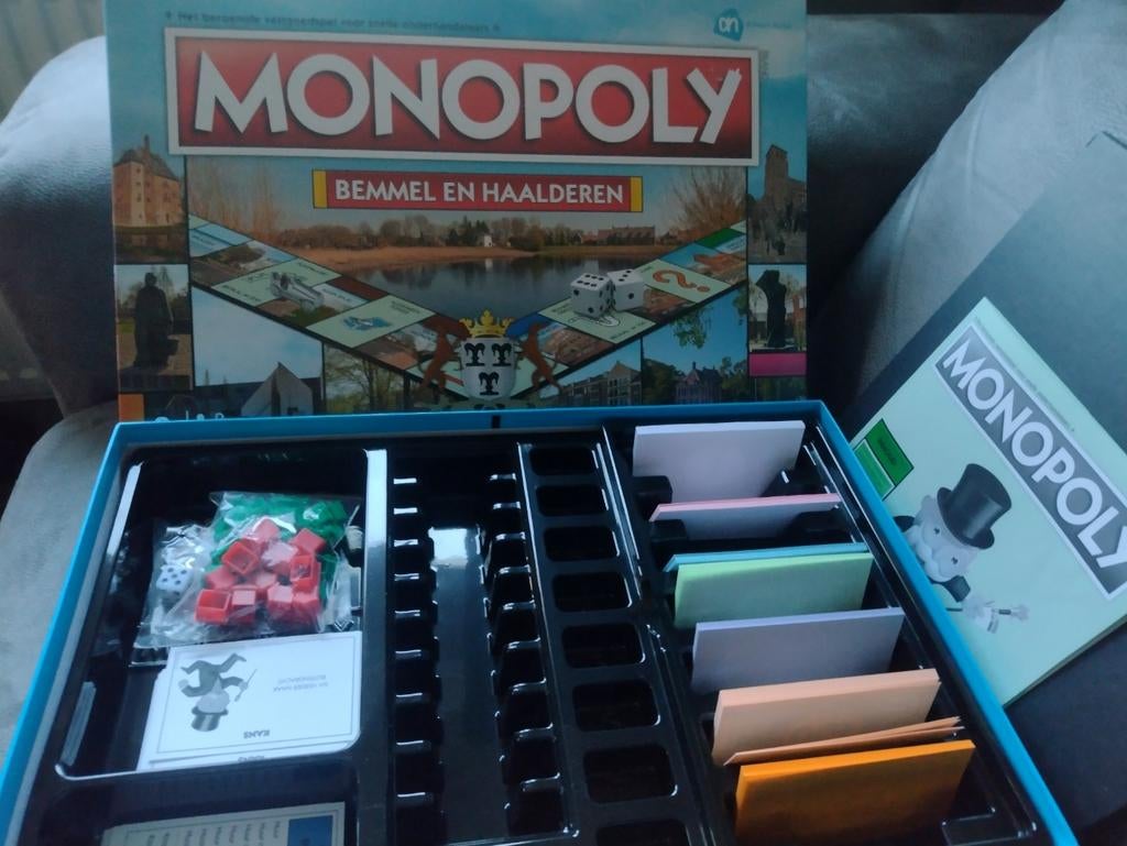 Monopoly bemmel/haalderen, Hobby en Vrije tijd, Gezelschapsspellen | Bordspellen, Ophalen of Verzenden, Zo goed als nieuw