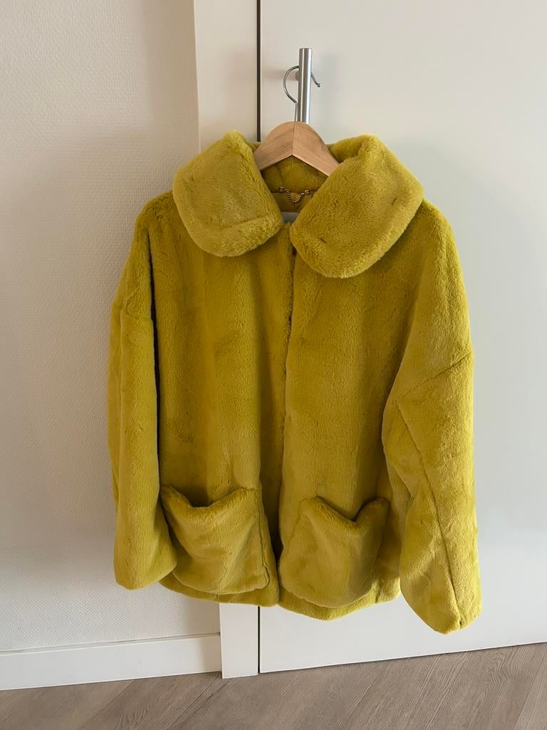 H&M bontjas geel Carnaval maat XL, Kleding | Heren, Ophalen, Zo goed als nieuw, Maat 56/58 (XL), Geel