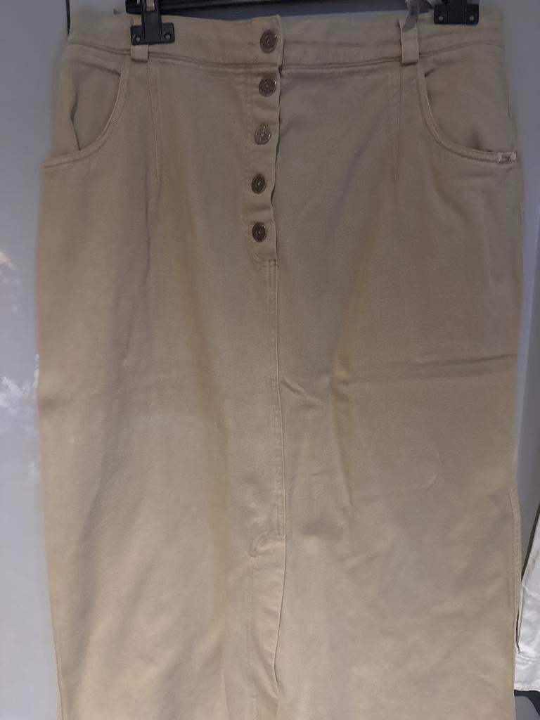 Mooie rok maat 46, Kleding | Dames, Rokken, Zo goed als nieuw, Maat 46/48 (XL) of groter, Beige, Knielengte, Ophalen of Verzenden