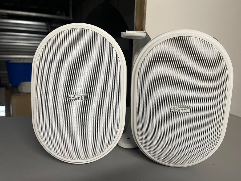 APART AUDIO Actieve Speaker set.OVO5P-W Norm€259,00 nu€50,00, Ophalen, Audio