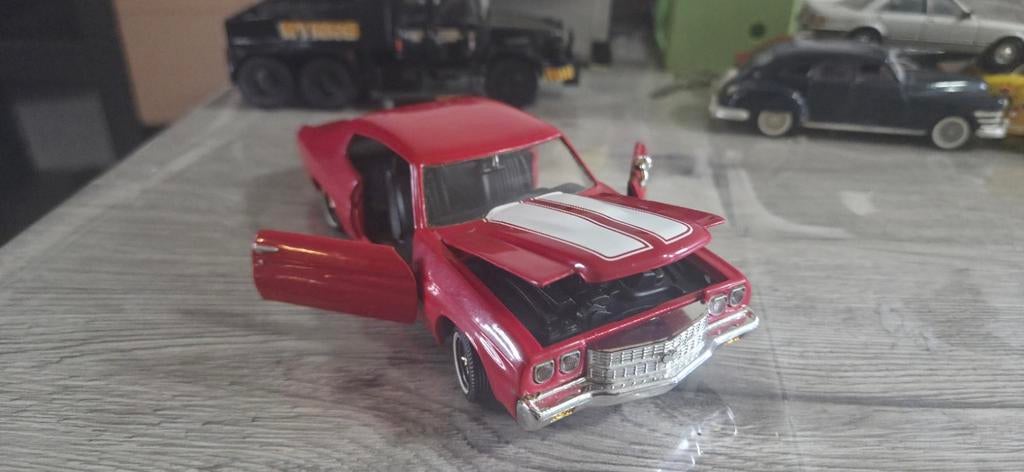 Anson 1:24 - 1970 Chevrolet Chevelle SS - Rood/Wit, Ophalen of Verzenden, Gebruikt, Auto, Overige merken