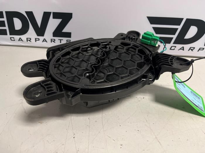 Subwoofer van een Ford Kuga, Gebruikt, -, -, Ophalen of Verzenden