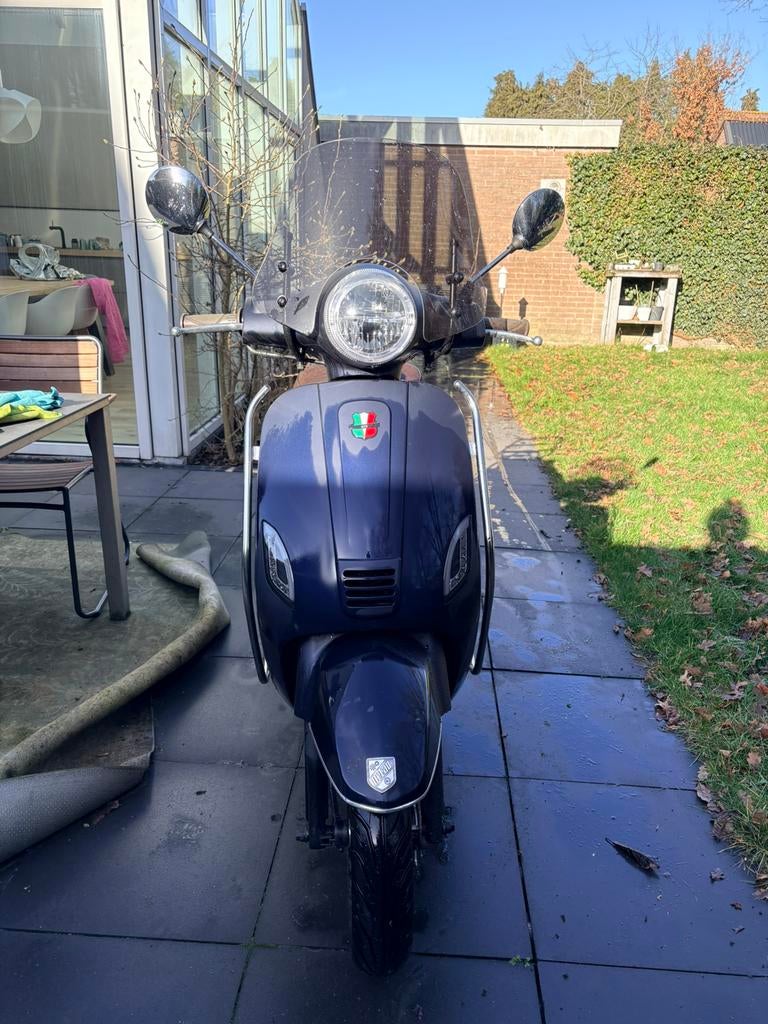 gts toscana scooter, Fietsen en Brommers, Snorfietsen en Snorscooters, Nieuw, Benzine, Ophalen, Overige merken