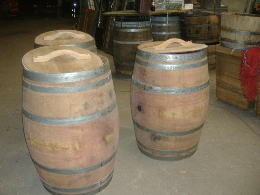 regentonnen met los deksel/handvat 225 l. eiken-zie fot-oms, Ophalen, 75 tot 150 liter, Zo goed als nieuw, Met kraantje