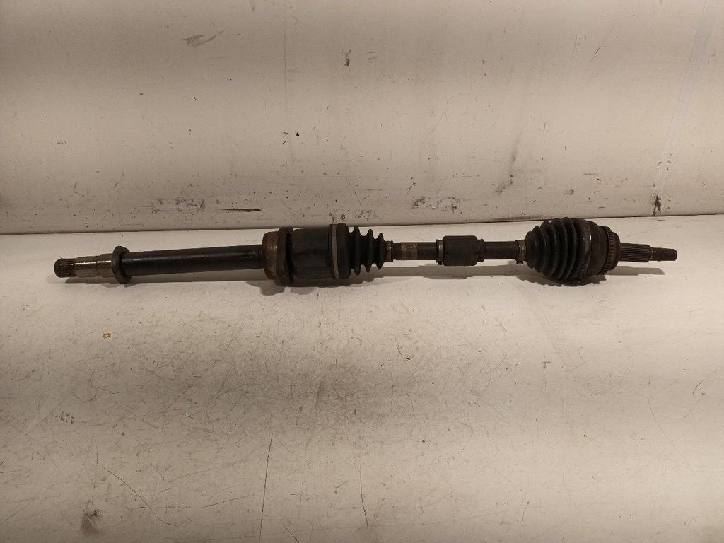 Aandrijfas rechts voor Toyota Avensis, Auto-onderdelen, Onderdelen@venauto.nl, Van der Ven Autorecycling B.V., Gebruikt, Ettenseweg 76, 4706 PB Roosendaal, The Netherlands