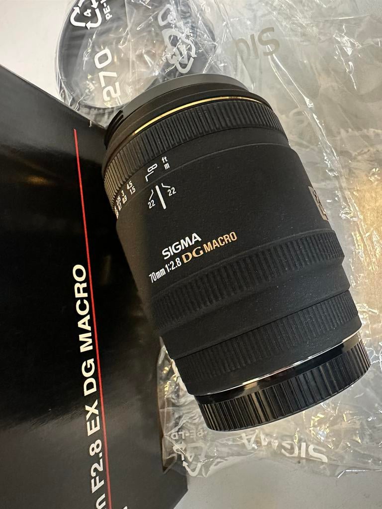Sigma 70mm F2.8 DG EX Macro for Sony, Ophalen of Verzenden, Nieuw, Macrolens