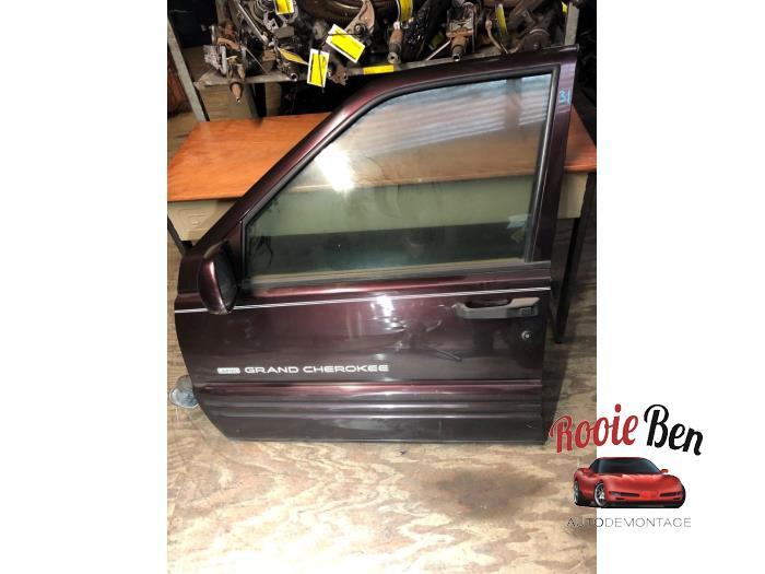 Portier 4Deurs links-voor van een Jeep Grand Cherokee, Jeep, Gebruikt, -, Deur