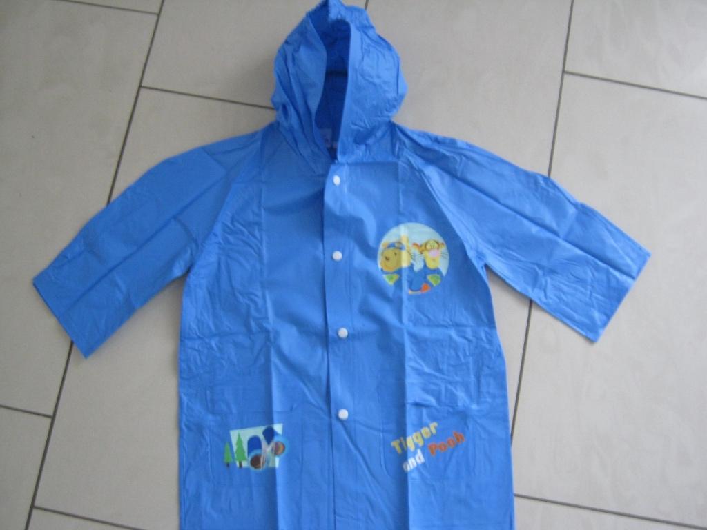 Nieuw Winnie de Pooh regenjasje maat 104-110, Ophalen of Verzenden, Nieuw, Jongen of Meisje, Jas